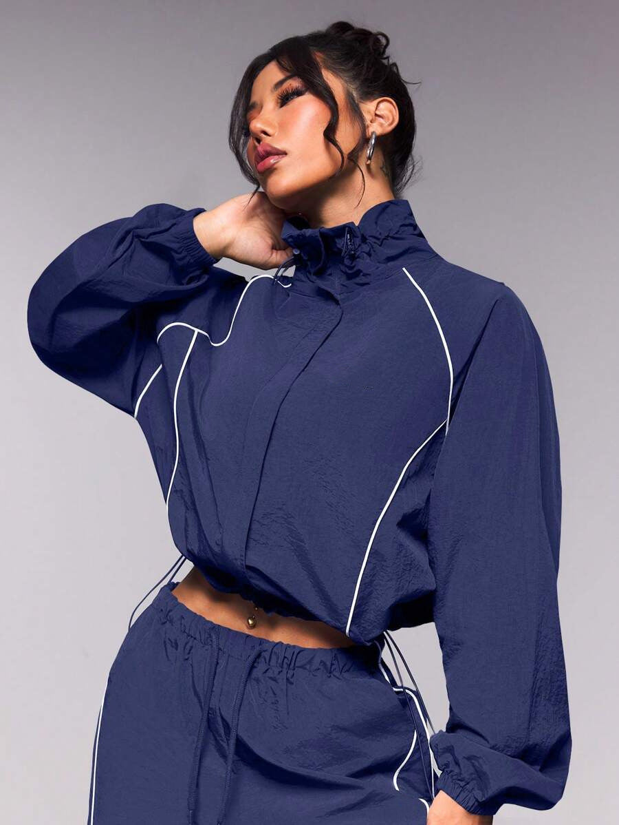 Women's Sportive Cropped Windbreaker Set with Stand-up Collar, Drawstring and Reflective Piping Mune Fashion
