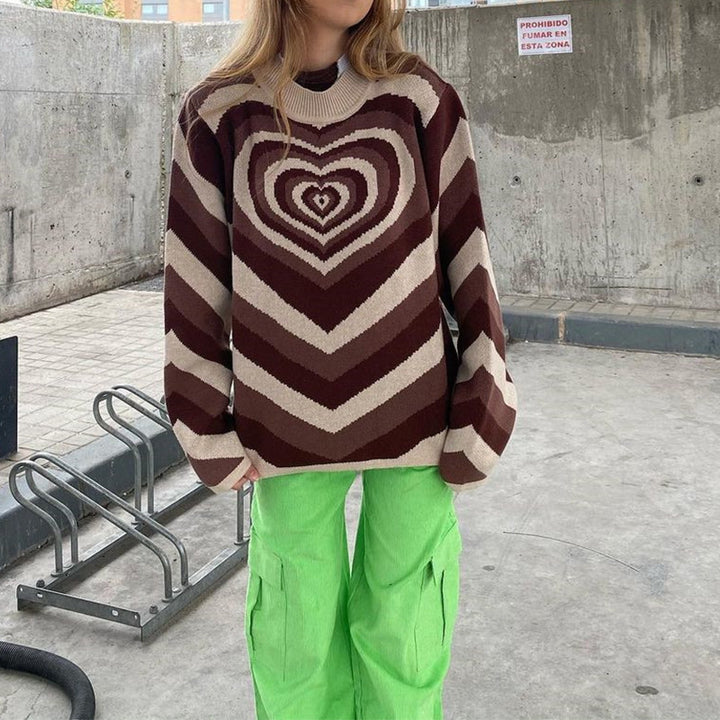 Women's oversized knitted sweater with heart intarsia and chevron pattern Mune Fashion