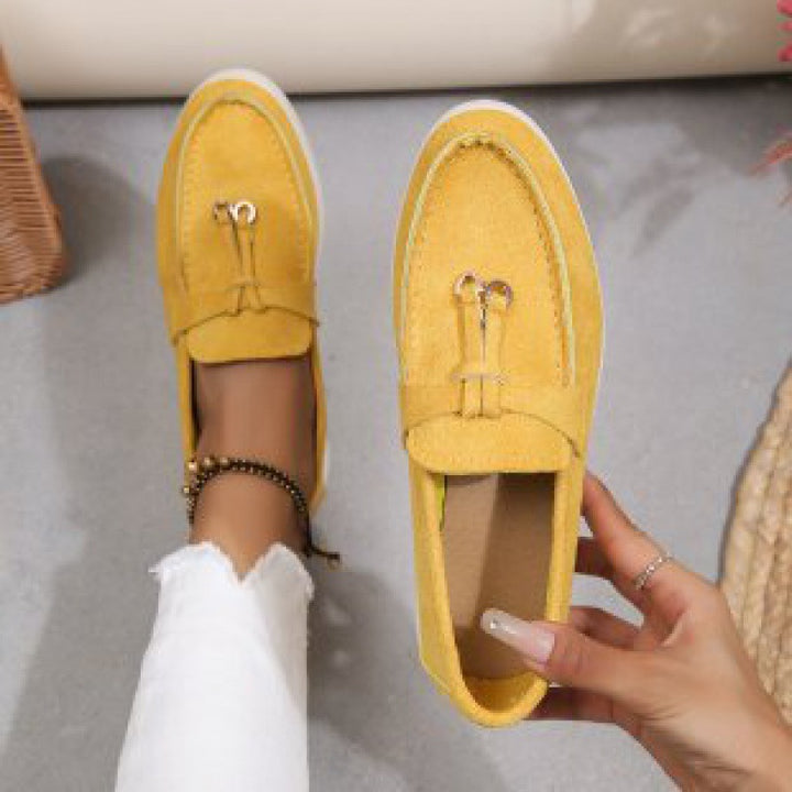 Women's comfortable Slip-On Loafer with decorative tassel trim and ergonomic rubber sole Mune Fashion