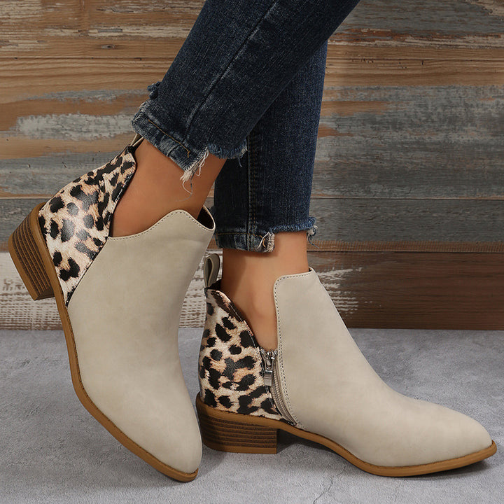 Women's ankle-high Chelsea ankle boots with leopard heel panel and low block heel Mune Fashion