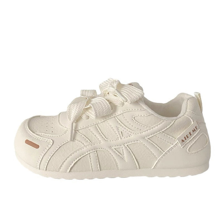 Women's sneakers with comfortable lacing and triple adjustable heel area Mune Fashion