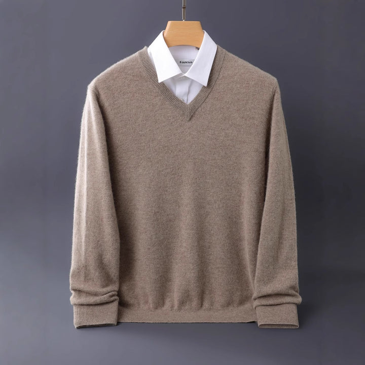 Men's fine V-neck sweater made from merino-cashmere blend with ribbed cuffs Mune Fashion