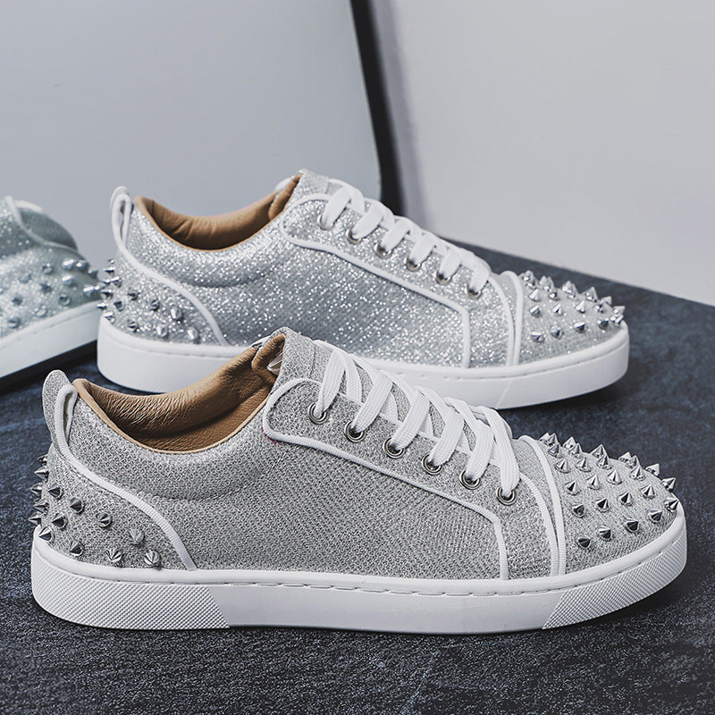 Women glittering low-top sneaker with pointed stud embellishment and padded leather lining Mune Fashion