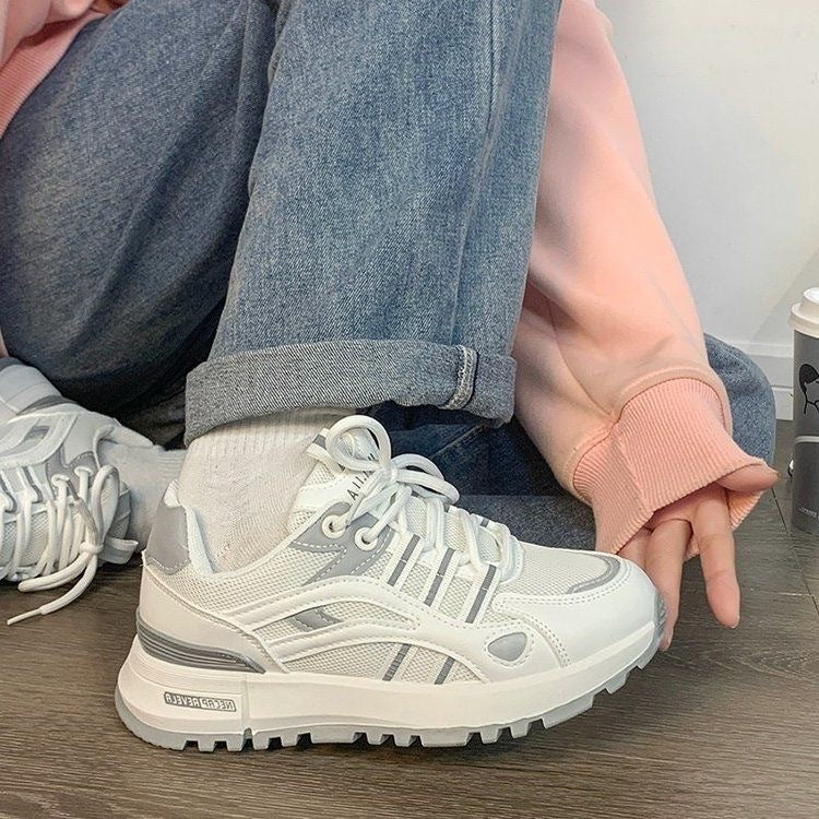 Women Retro-Running Style Platform Sneaker with Robust Traction Sole and Breathable Mesh Mune Fashion