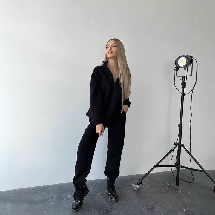 Women Cropped Sweatshirt Set with High Collar and High Waist Jogging Pants Mune Fashion