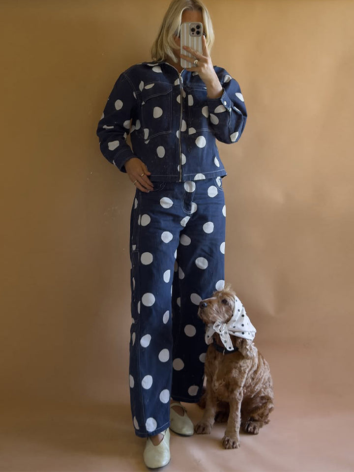 Women's wide cargo pants with high waist, polka dot print and visible contrast stitching Mune Fashion