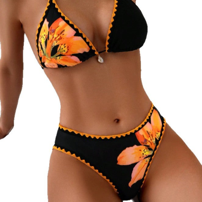 Ladies triangle bikini with floral print and attractive ruffle details Mune Fashion