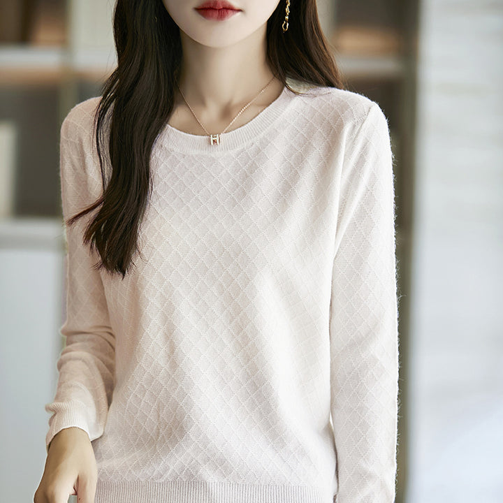 Women's Casual Fine Knit Sweater with Subtle Diamond Pattern and Ribbed Cuffs Mune Fashion