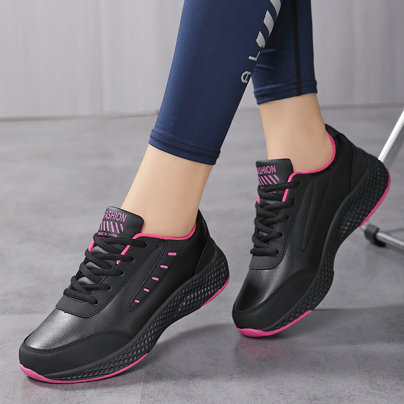 Ladies nan elegant platform sneaker made of synthetic leather with honeycomb structured cushioning sole and ergonomic comfort insole Mune Fashion