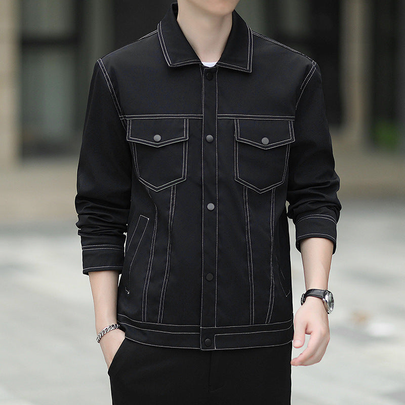 Men's lightweight canvas trucker jacket with visible contrast stitching and chest flap pockets Mune Fashion