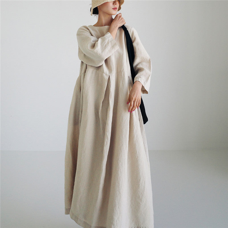 Women’s maxi dress made of linen with partial seam, gentle drape and long sleeves Mune Fashion