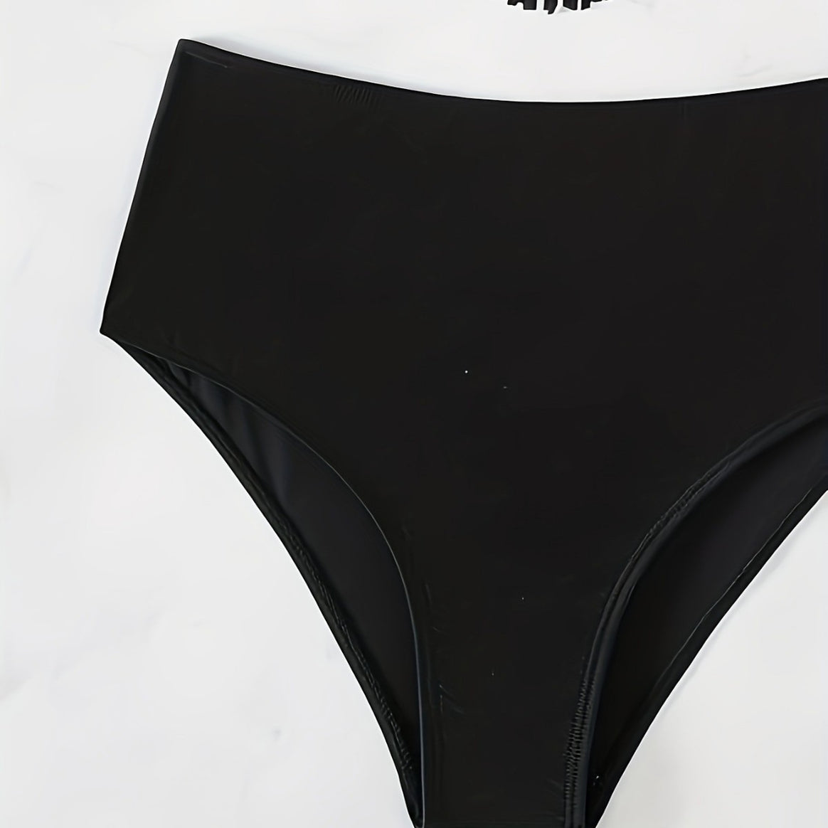 Women's bikini set with fringed top and high-waisted bottom Mune Fashion