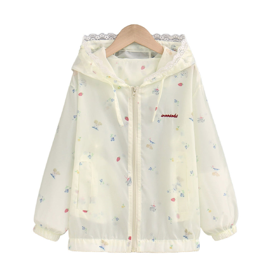 Women nan lightweight hooded summer jacket with lace trim, delicate allover print and zipper Mune Fashion