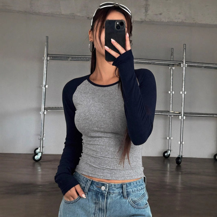 Women's Fitted Raglan Long Sleeve Shirt with Stretch and Thumb Hole Mune Fashion