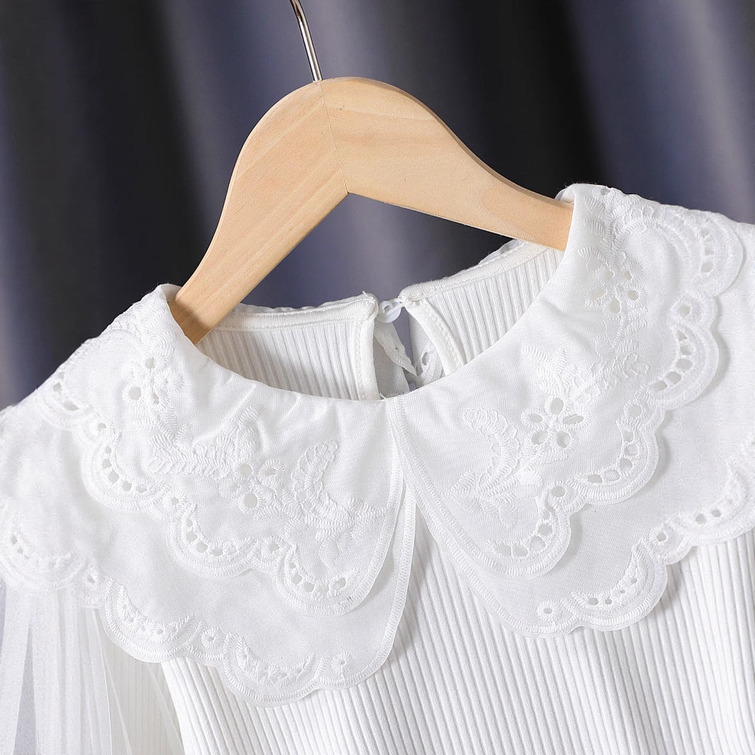 Girl's fashionable blouse with elegant lace collar and tulle sleeves Mune Fashion