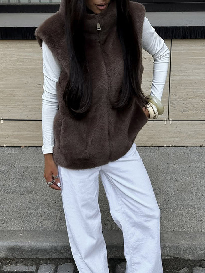 Women’s Sleeveless Faux Fur Vest with Stand-up Collar, Zipper, and Boxy Cropped Cut Mune Fashion