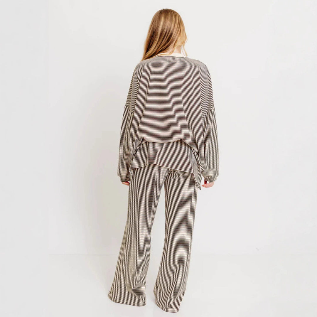 Women's striped comfort set made of fine ribbed jersey with oversized sweater and wide waistband trousers Mune Fashion