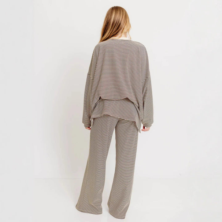 Women's striped comfort set made of fine ribbed jersey with oversized sweater and wide waistband trousers Mune Fashion