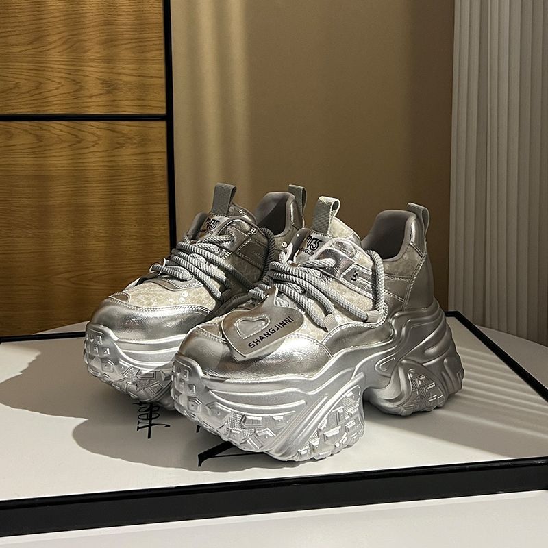 Women Chunky Sneakers with puffy sole and innovative cushioning Mune Fashion