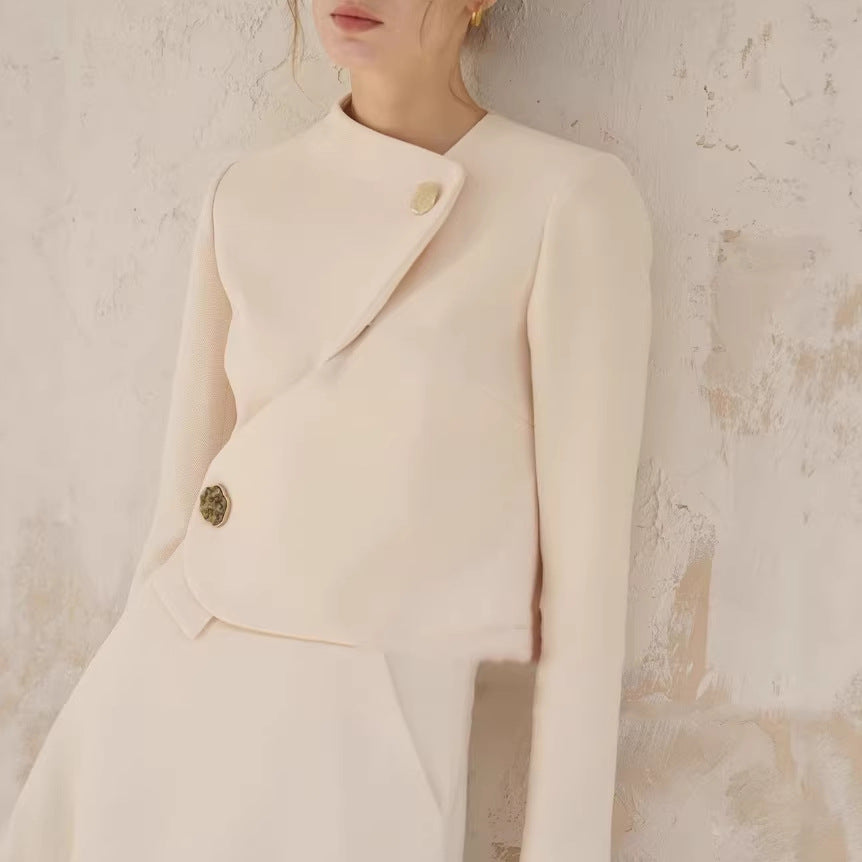 Ladies Elegant cropped blazer jacket with asymmetric cut Mune Fashion