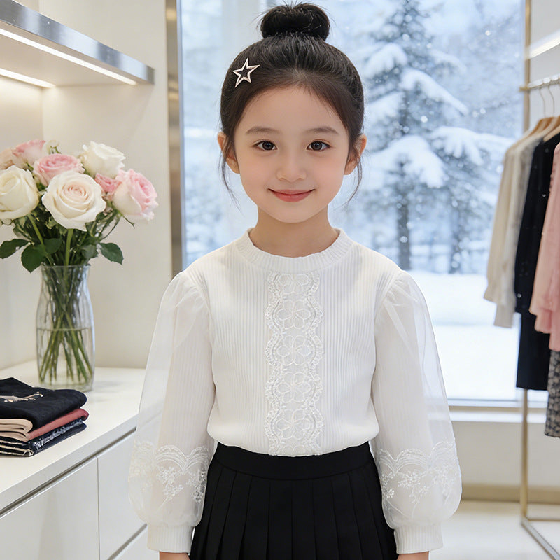 Girls elegant blouse with transparent puff sleeves and delicate floral embroidery Mune Fashion