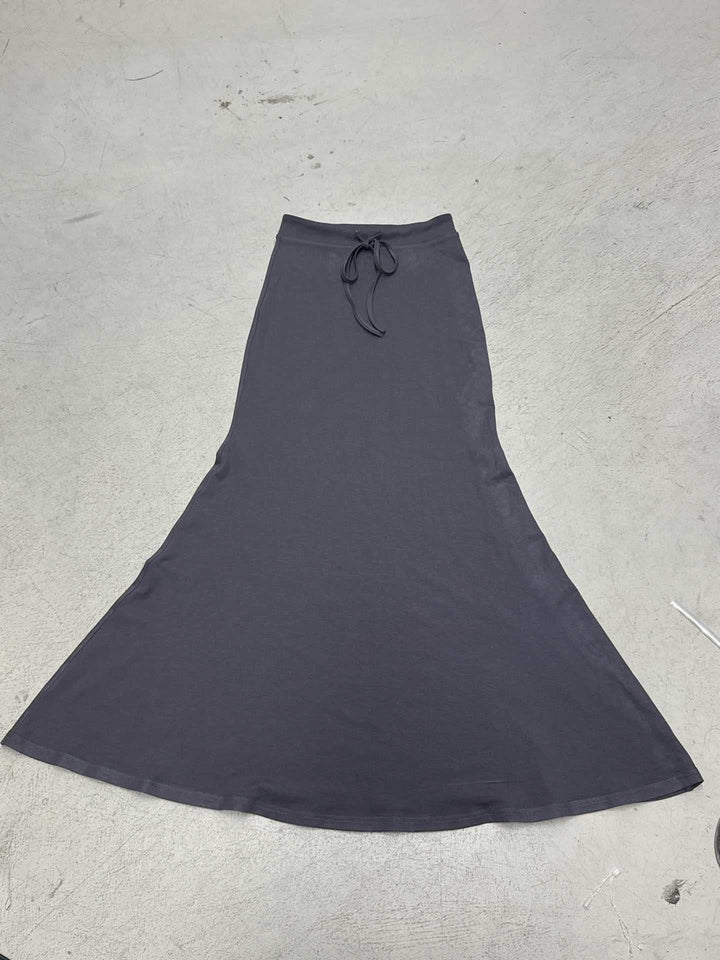 Ladies nan maxi skirt made of soft jersey with tie waistband, high waist and side slits Mune Fashion