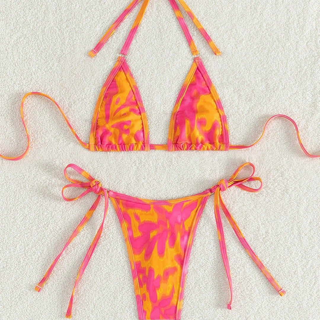 Women’s triangle bikini with adjustable ties and striking color pattern Mune Fashion