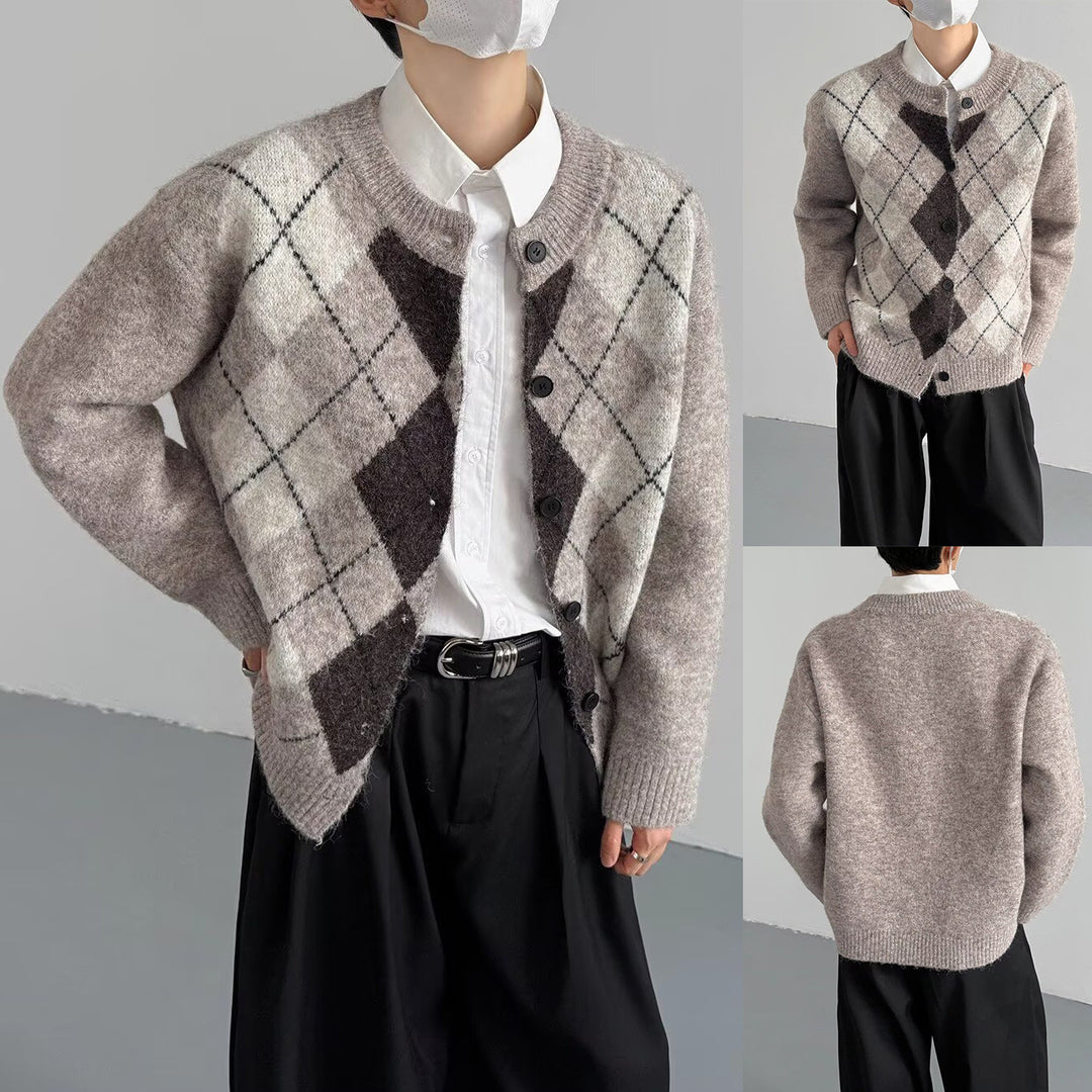 Women's chunky knit cardigan with modern check pattern Mune Fashion