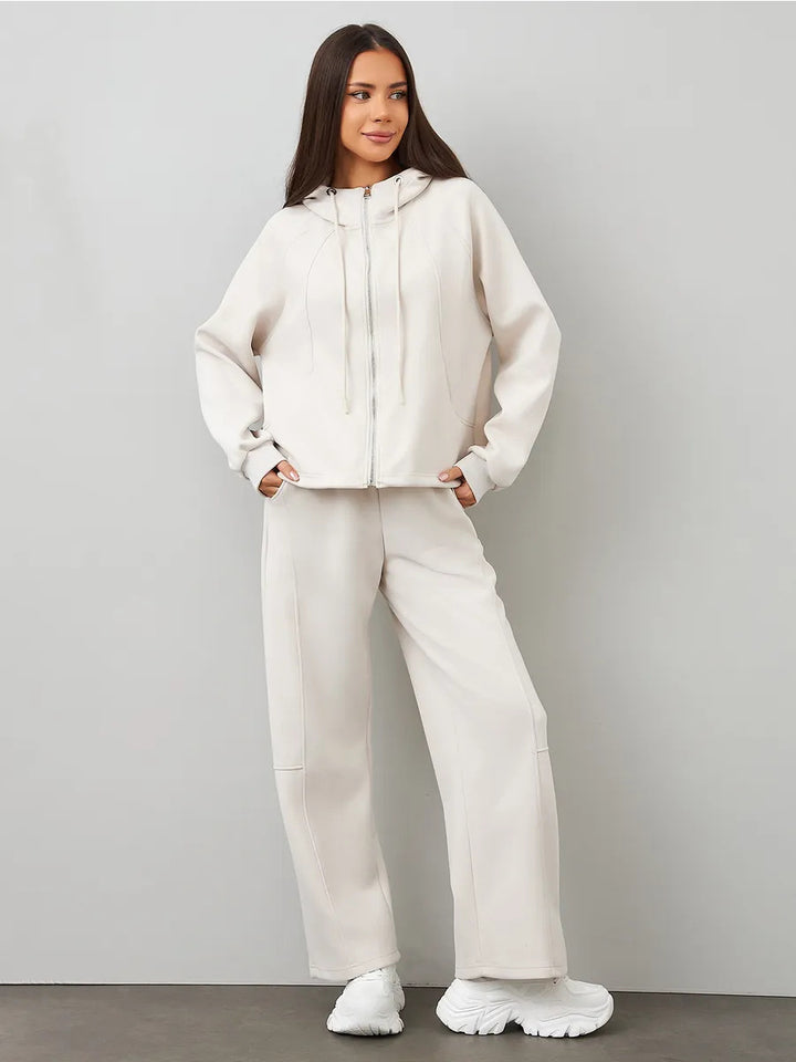 Women's Oversize Zip Hoodie with Kangaroo Pocket and High-Cut Sweatpants with Wide Leg Design Set Mune Fashion