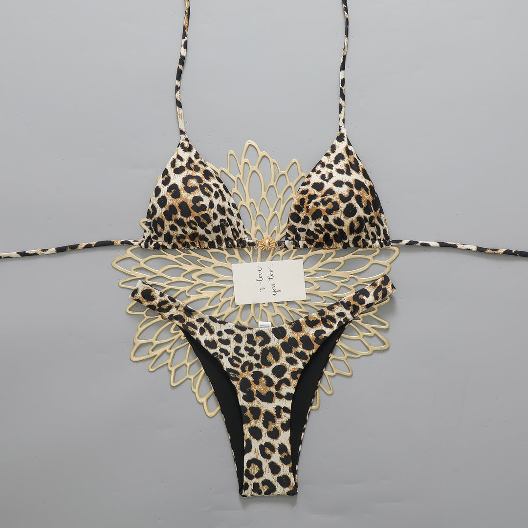 Women's triangle bikini with elegant polka dot design and fashionable contrast Mune Fashion