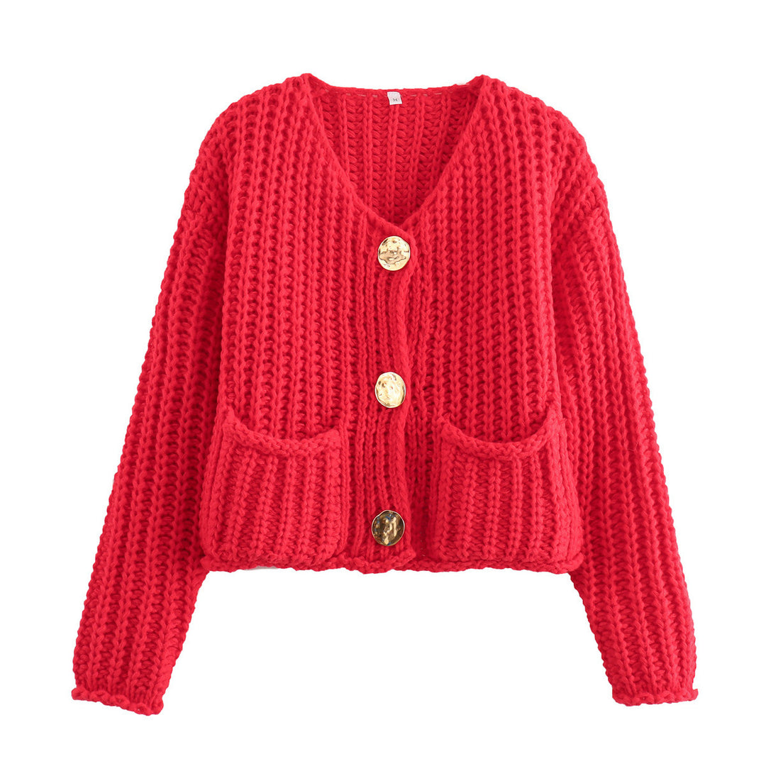 Ladies short cardigan in ribbed chunky knit with patch pockets and statement buttons Mune Fashion