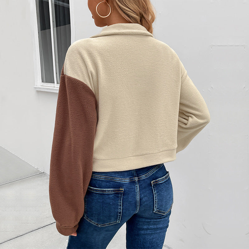 Women's short jacket made of teddy fleece with color block design & flap pockets Mune Fashion