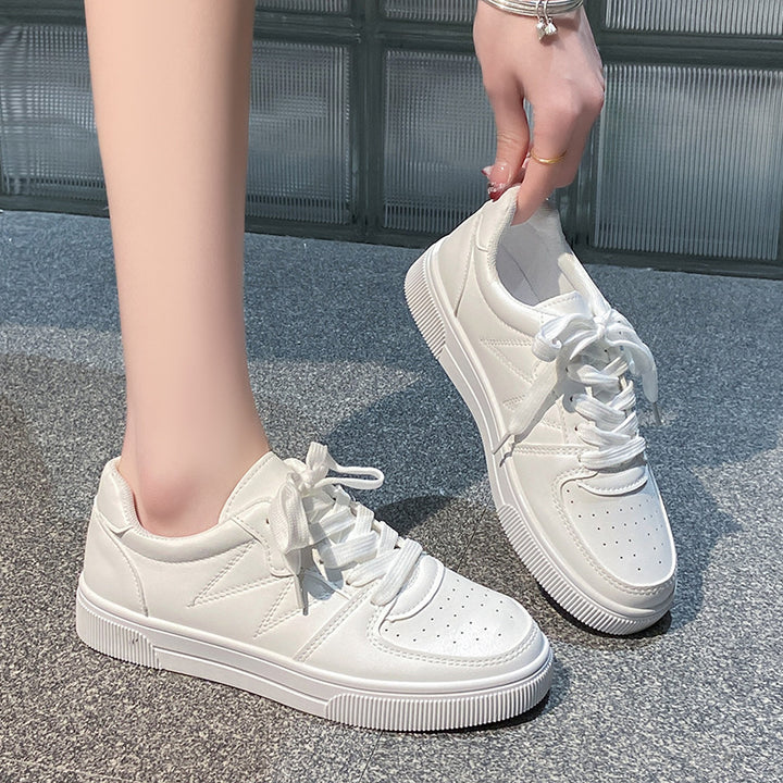 Women's Low Platform Sneakers with Padded Shaft and Classic Lacing Mune Fashion