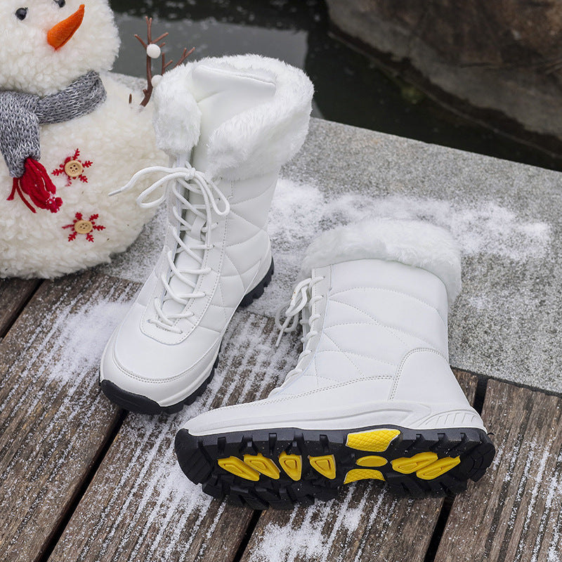 Women's winter boots with artificial fur collar, quilted shaft and profiled thermo sole Mune Fashion