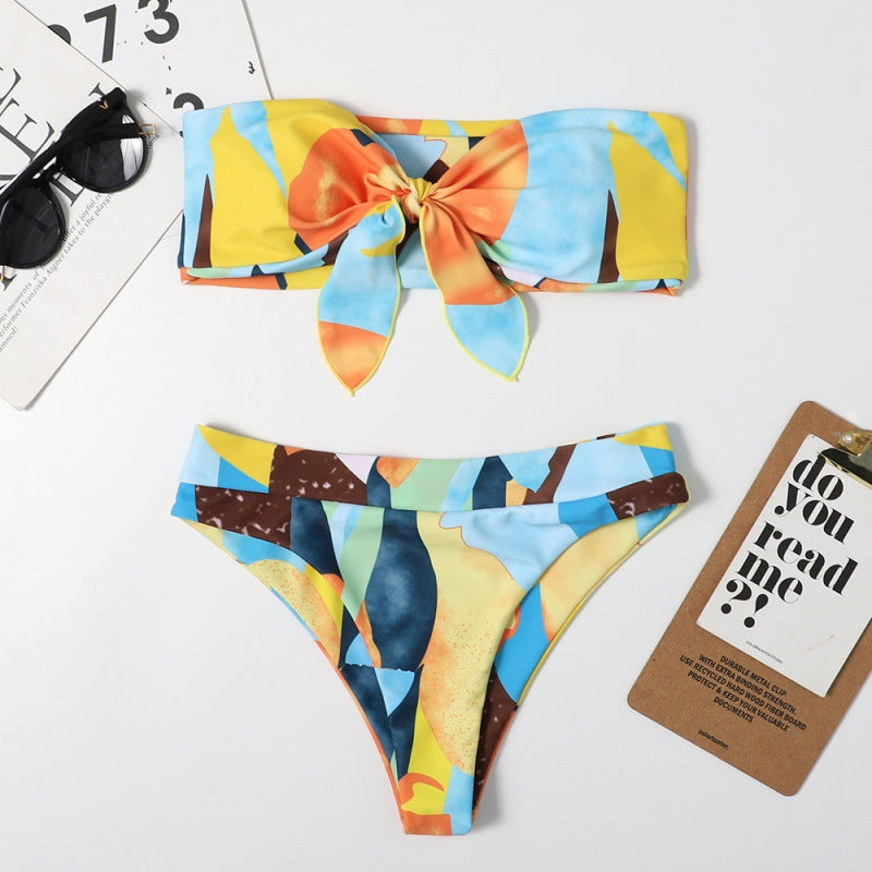 Women’s bandeau bikini with playful knot and colorful design Mune Fashion