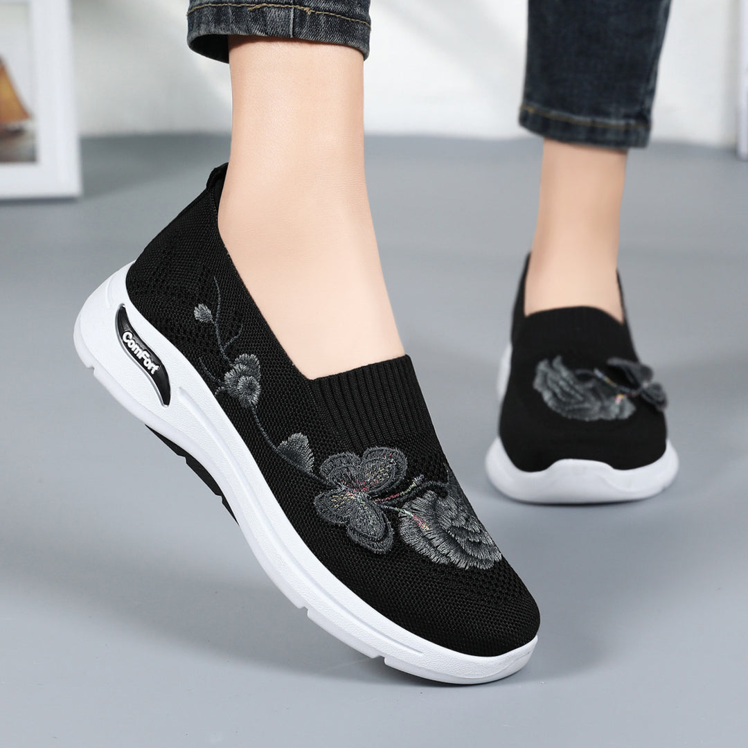 Women's knitted slip-on slippers with 3D flower embroidery and ergonomic comfort insole Mune Fashion
