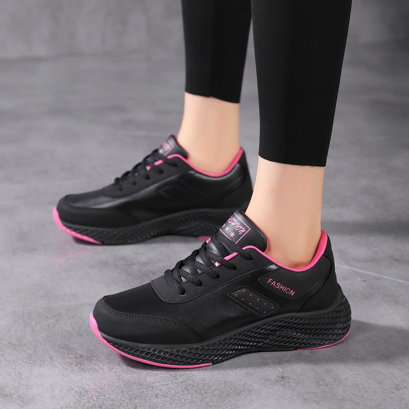 Women's urban lace-up shoes with padded entry and profiled outsole pattern Mune Fashion