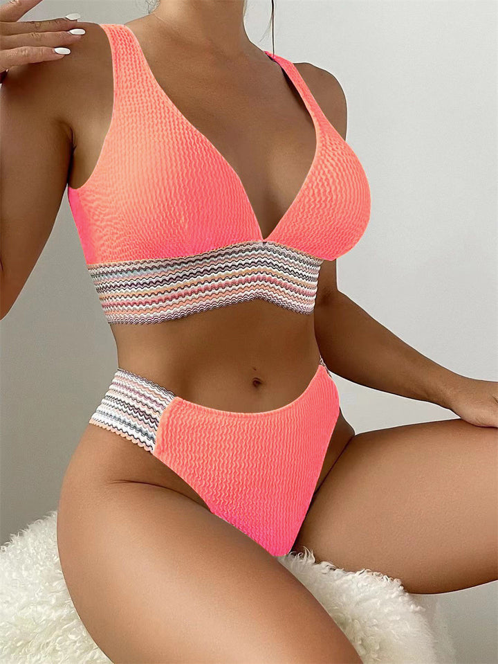 Women High-Cut Bikini with Wave Pattern Mune Fashion