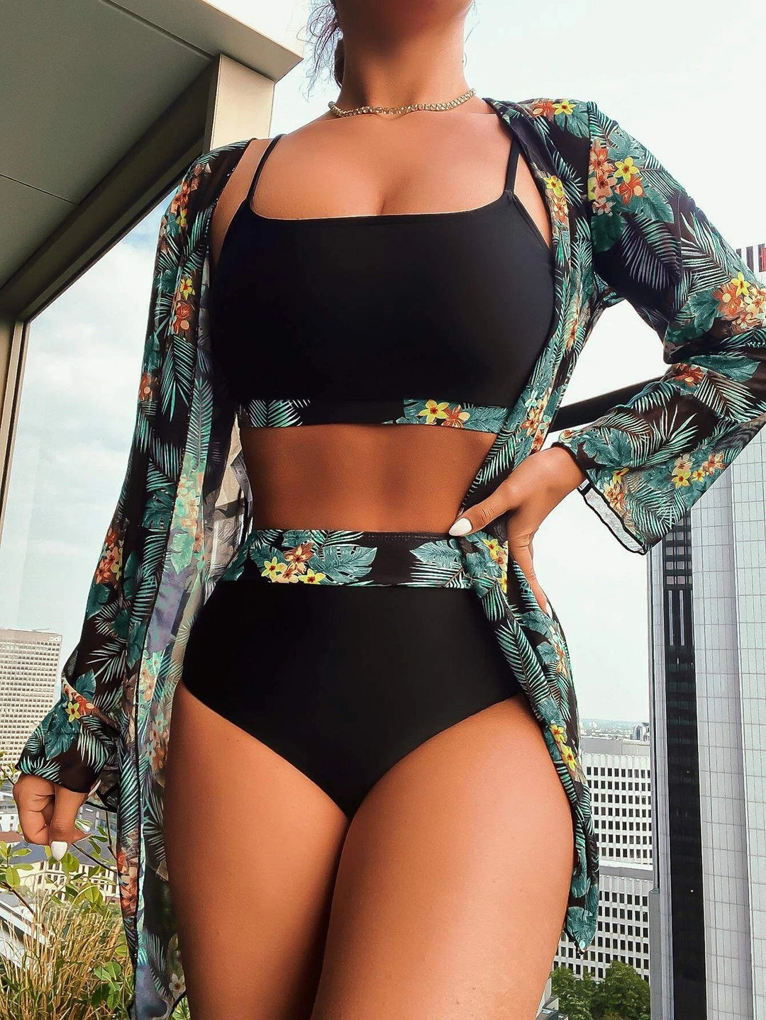 Women's bikini set with high-cut bottom and floral kimono Mune Fashion