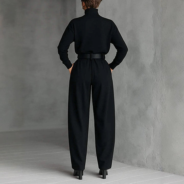 Ladies high-cut elegant pleated trousers with wide leg and roll-neck fine-knit top Mune Fashion