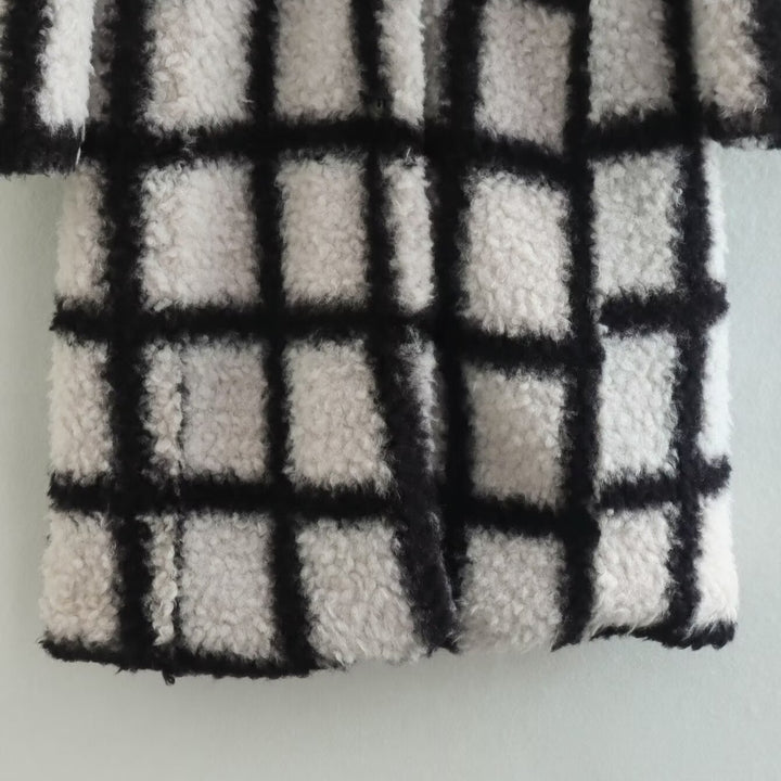 Women's Tailored Teddy Coat with Check Pattern and Lapel Collar Mune Fashion