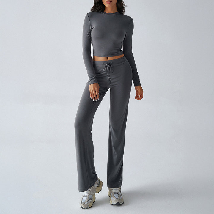 Women's fitted long sleeve crop top and wide lounge pants in a two-piece set made of stretch jersey Mune Fashion
