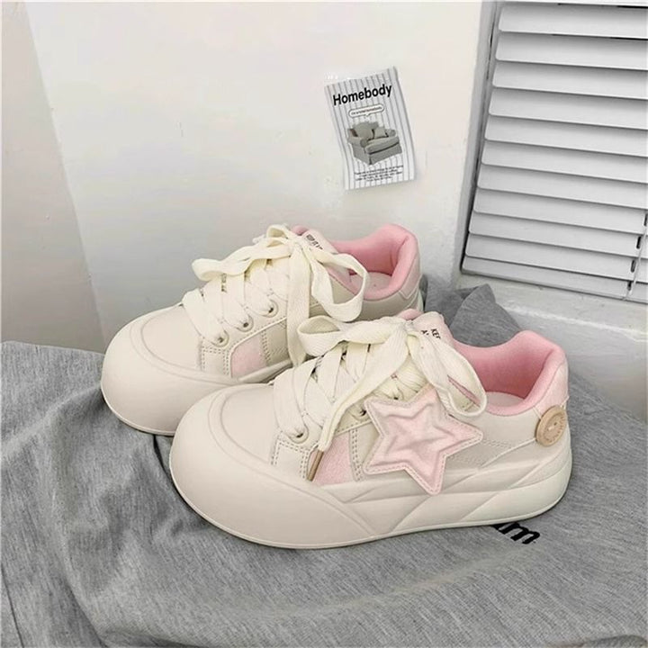 Women Sneakers with trendy star application and comfortable outsole Mune Fashion
