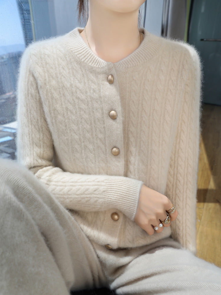 Women's Lightweight Cable Knit Cardigan in Mohair Look with Decorative Pearl Buttons Mune Fashion