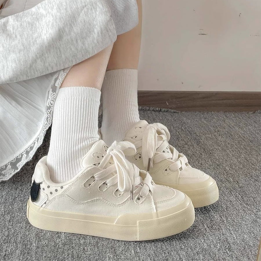 Women Comfortable Sneakers with Thick Platform and Playful Lace-Up System Mune Fashion
