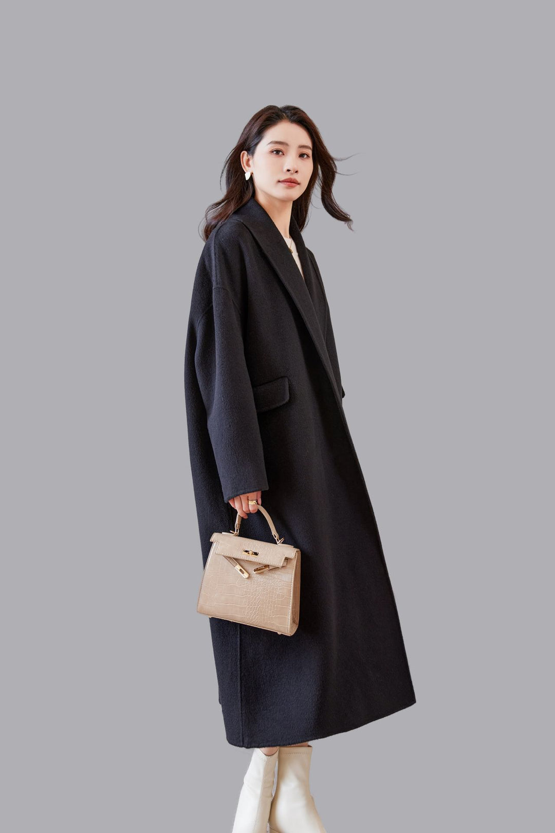 Women's Oversized Wool Coat with Classic Notch Lapel Mune Fashion