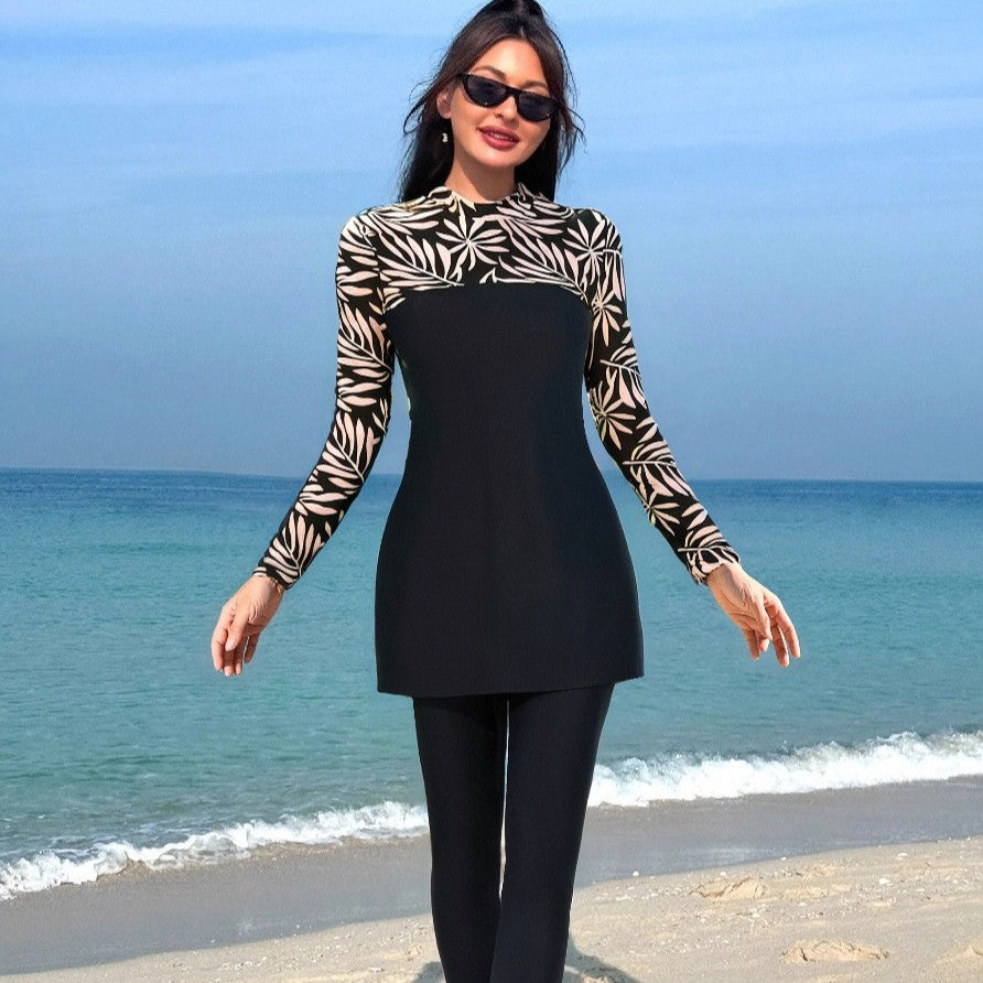 Women Elegant Long Sleeve Surf Suit with Fashionable Accents Mune Fashion