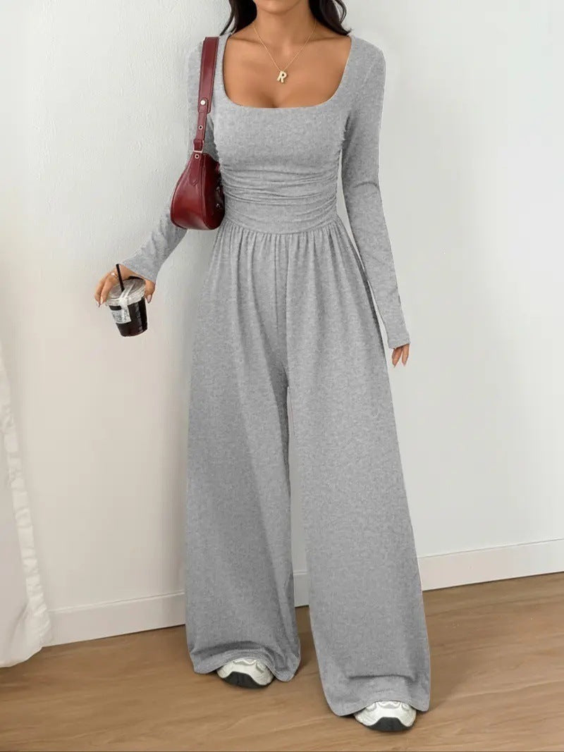Women's jumpsuit with wide leg, square neckline and gathered waist area