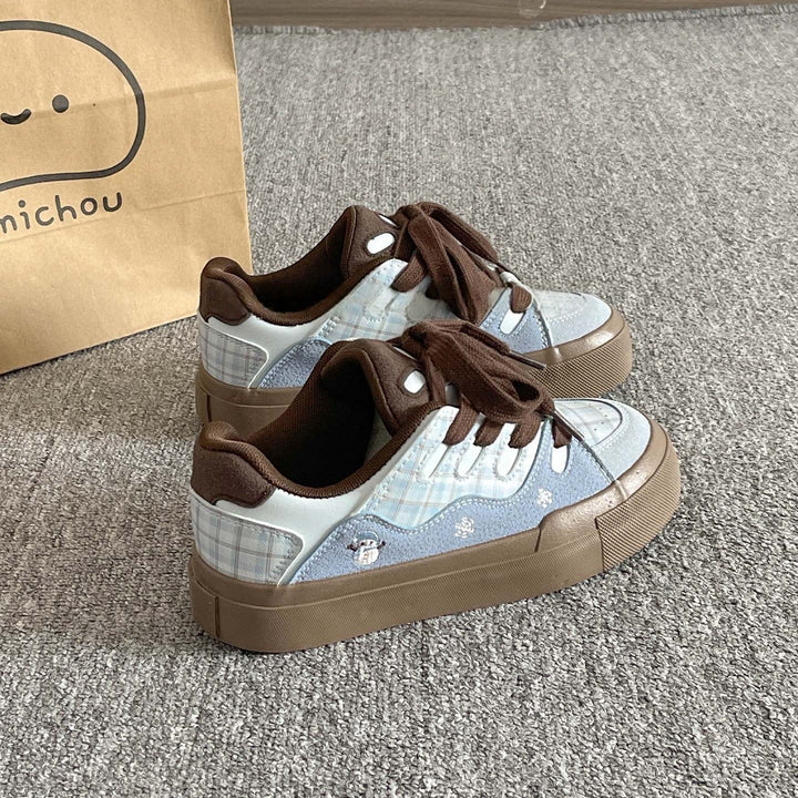 Women's Comfortable Sneakers in Playful Design Mune Fashion