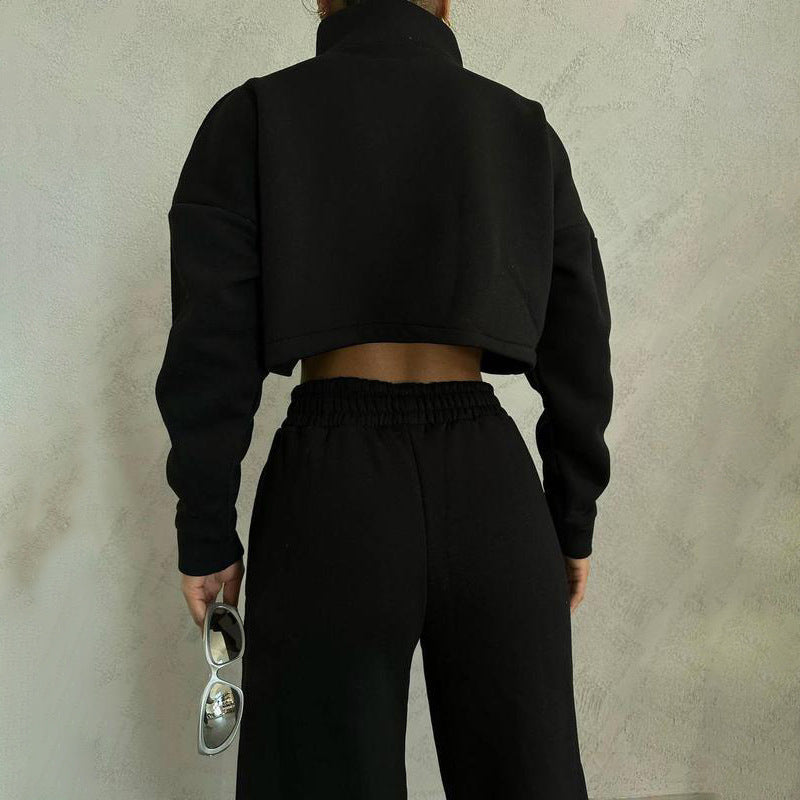 Women's cropped zip-up sweatshirt with stand-up collar and high-waisted jogger pants set Mune Fashion